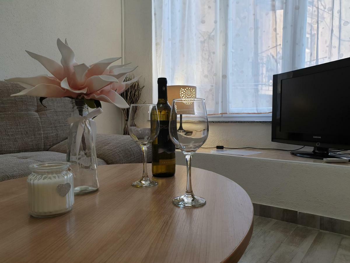 Manuela Apartamento Senj  Exterior foto